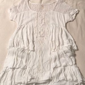 Beautiful Free People tiered gauze tunic. Size XS.